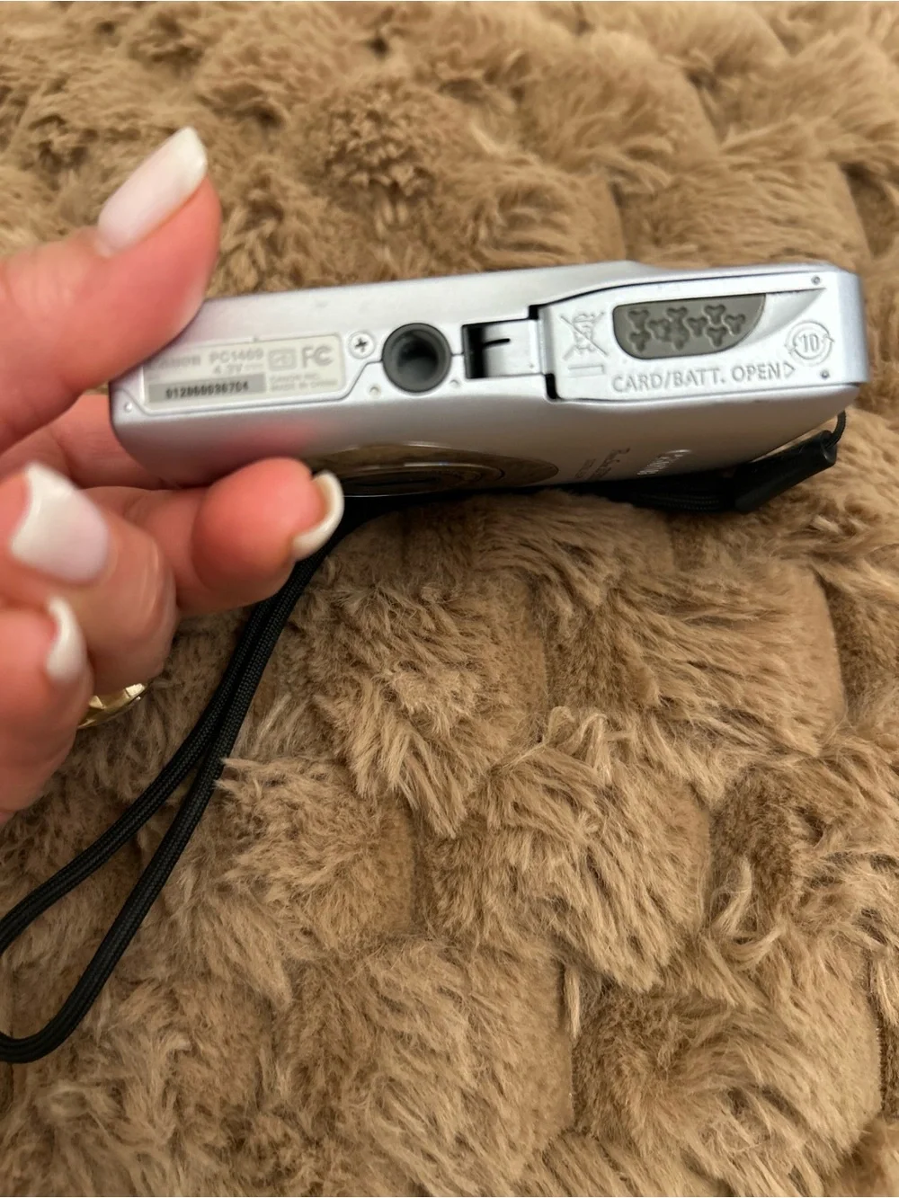 Silver Canon PowerShot SD1300 IS Digital ELPH camera. Working. Sell as is